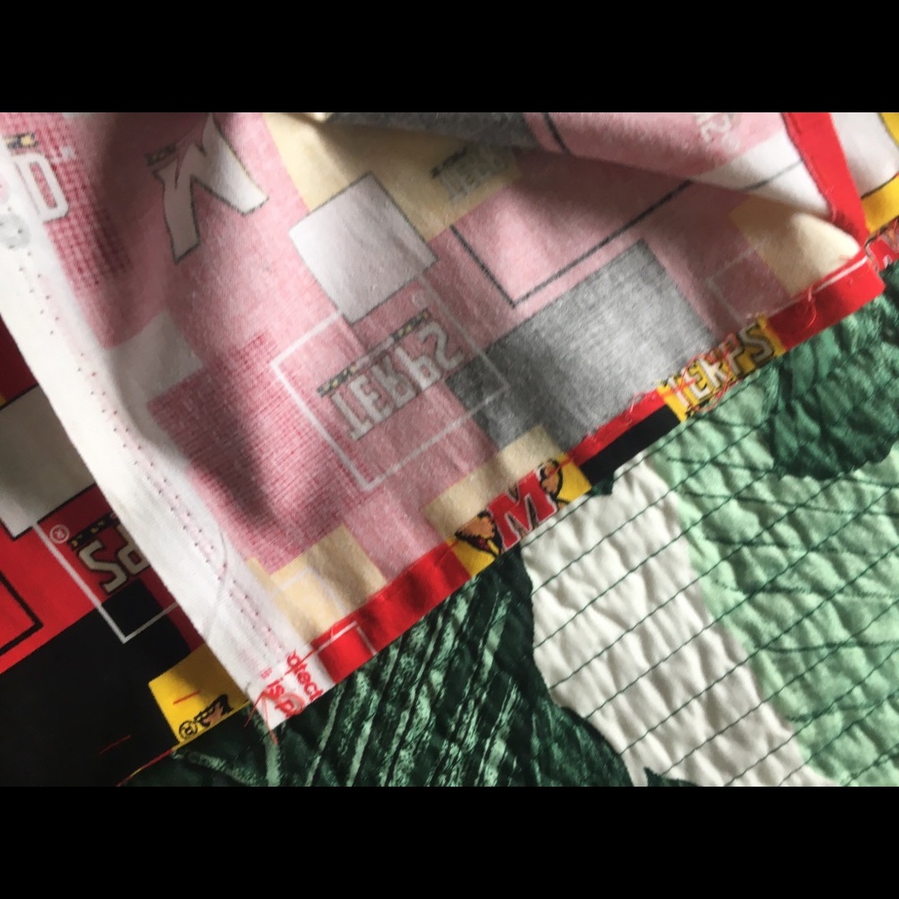 NW UNIVERSITY OF MARYLAND HANDMADE RUNNER 42”x22” - Picture 3 of 8